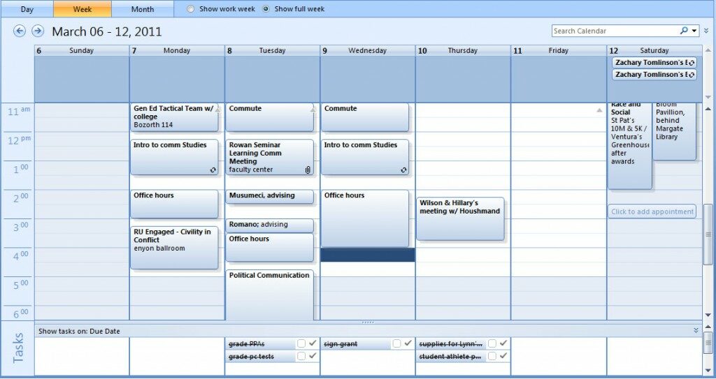 A screen shot of a calendar in microsoft office.
